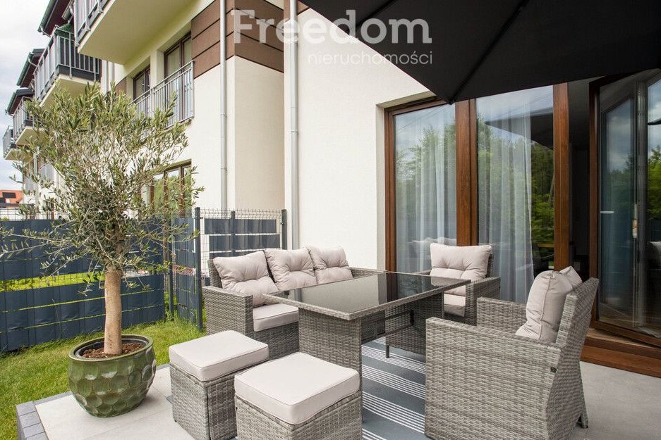 Segment z ogródkiem +2 miejsca parkingowe