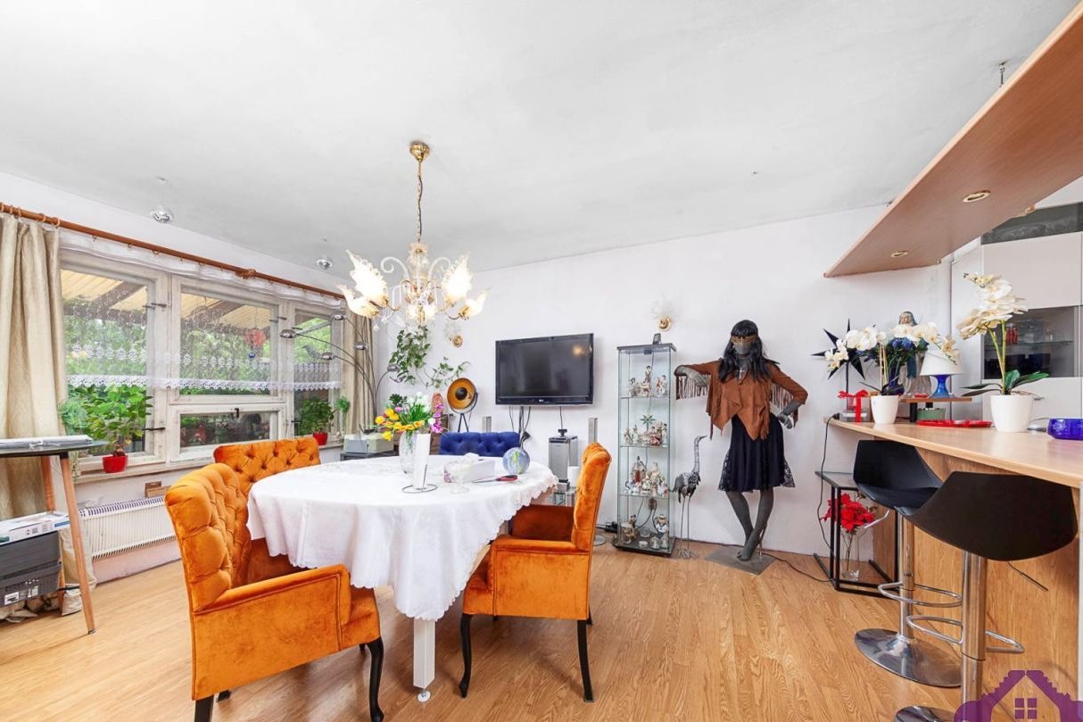 Dom + dom gospodarczy Kobylepole Zieliniec