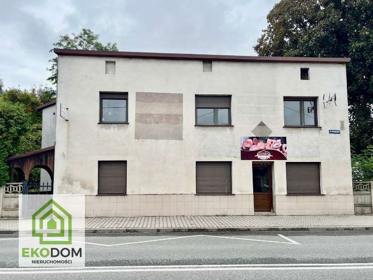 Nieruchomość mieszkalno-usługowa na sprzedaż – Woźniki