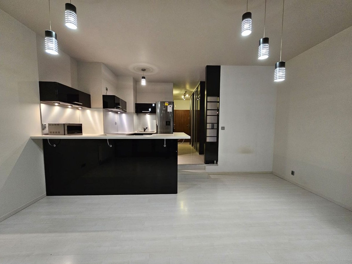 3 pokojowe mieszkanie z ogródkiem i tarasem w szeregowcu