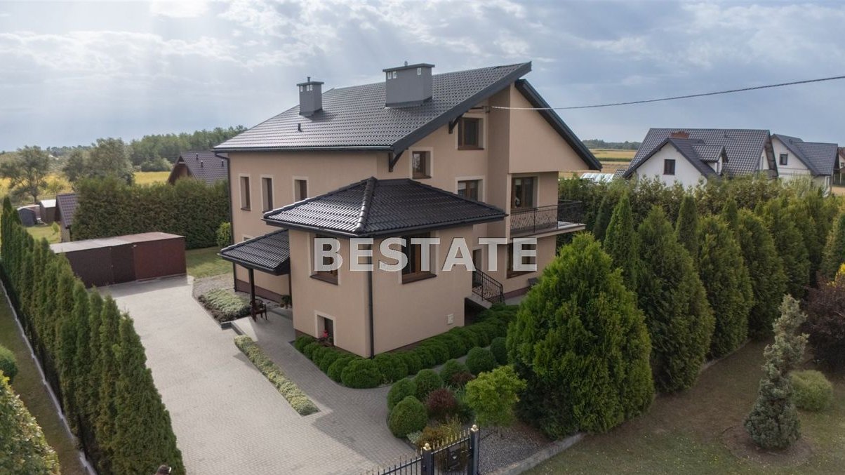 Dom na sprzedaż, Olesno, 7 pokoi