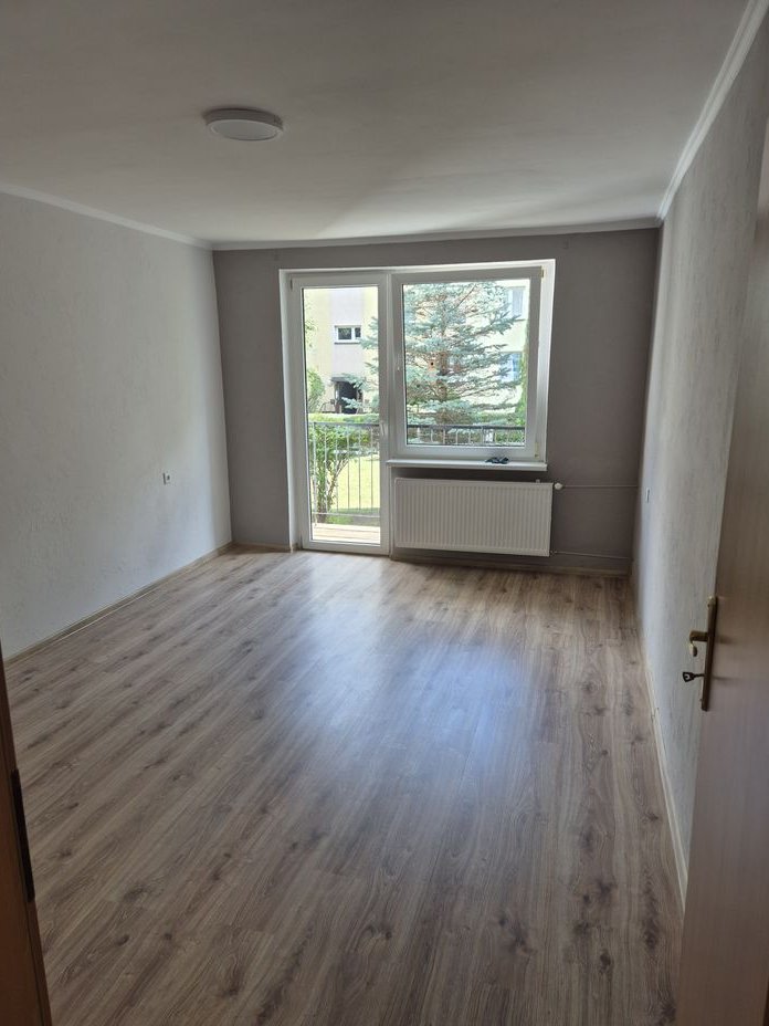 SPRZEDAM MIESZKANIE NA PARTERZE PO REMONCIE