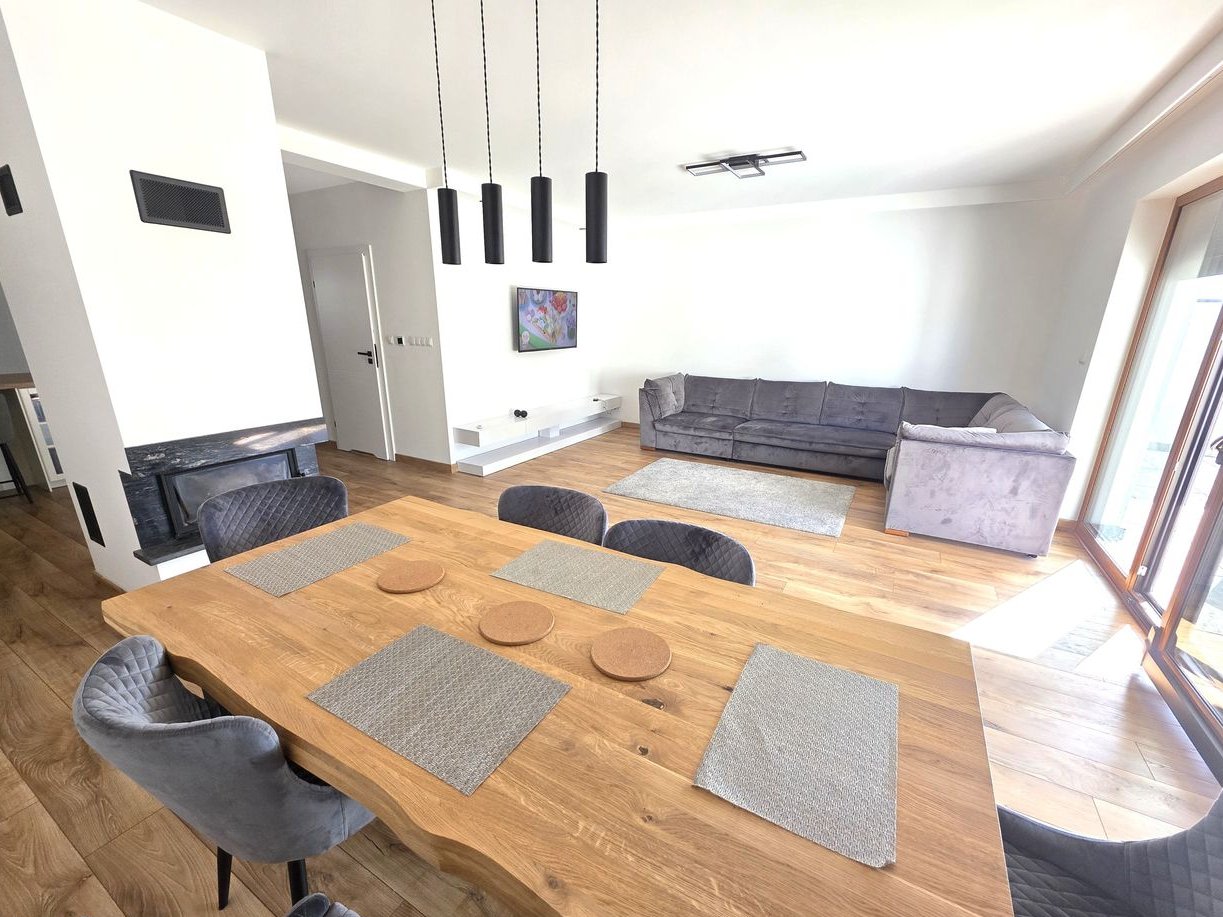 Świetny dom w Dyminach, wysoki standard wykończenia, strzeżone osiedle