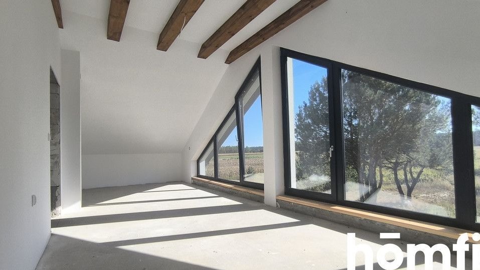 Dom pod lasem w stanie deweloperskim +