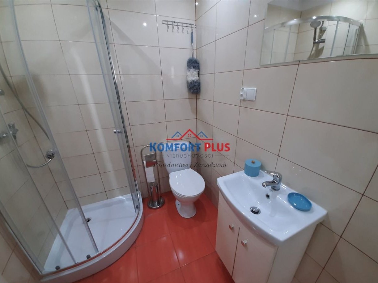 ul. Słowackiego, w pobliżu starówki, kawalerka,37m