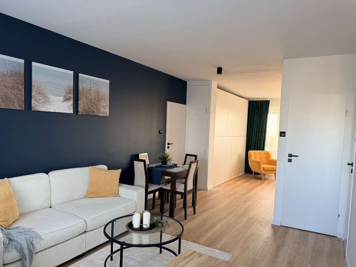 Urządzony apartament typu studio, piękna duża loggia!