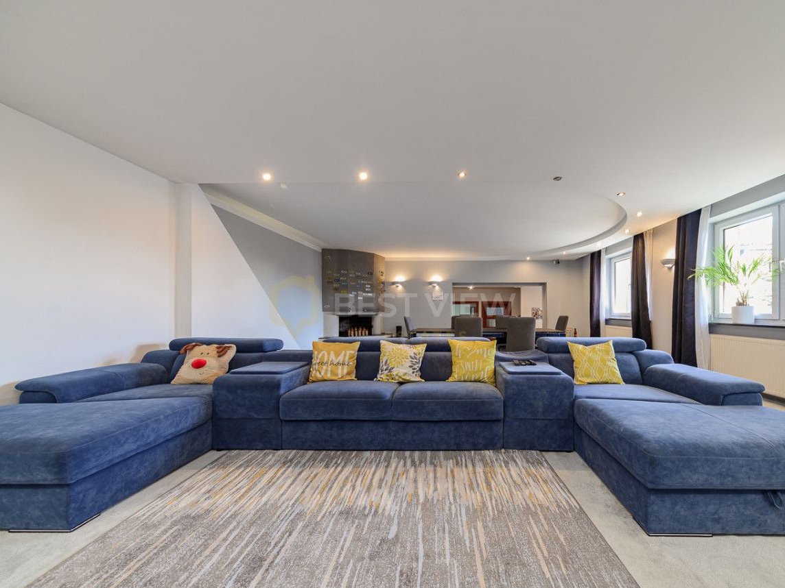 Dom Wolnostojący | 8 pokoi | Warszawa | Ursus