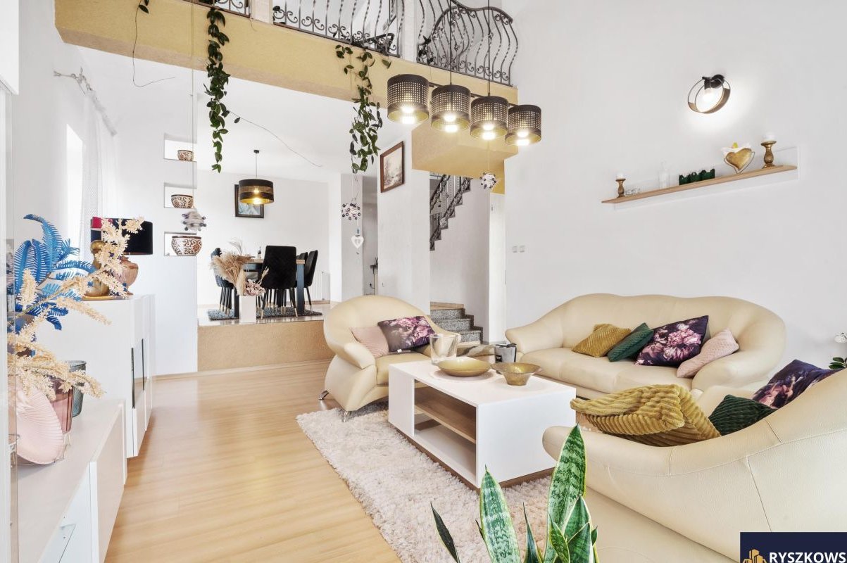 Dom Zwódne, duża zagospodarowana działka 2051m2