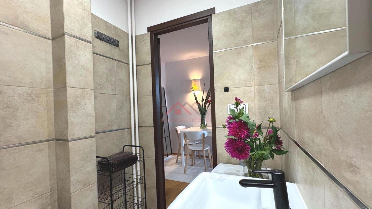 Eleganckie, starannie wykończone, Metro Racławicka