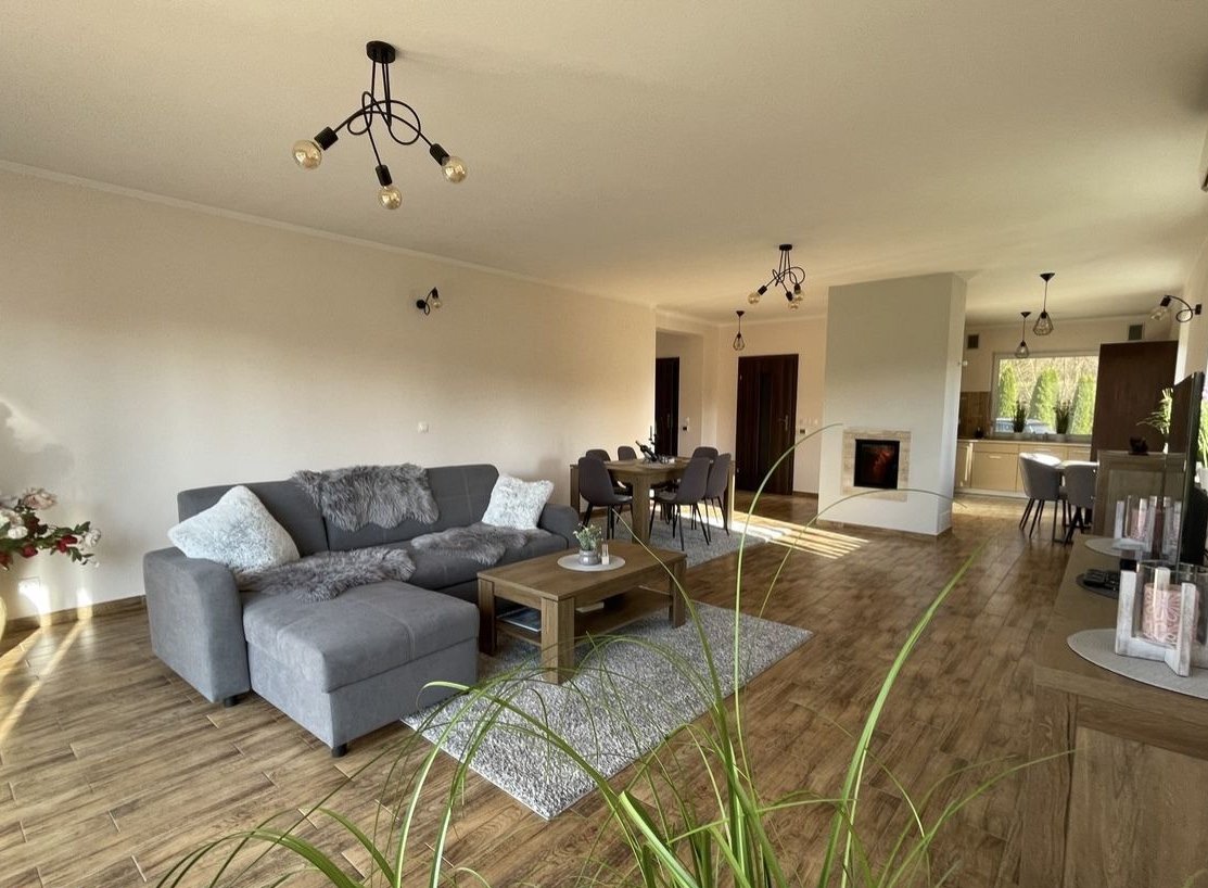 Morasko,działka 2283m2, dom parterowy.