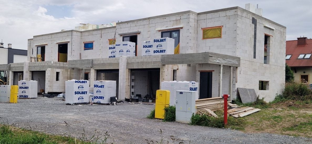 Nowoczesne szeregówki bez skosów/ garaż/ ogródek/1