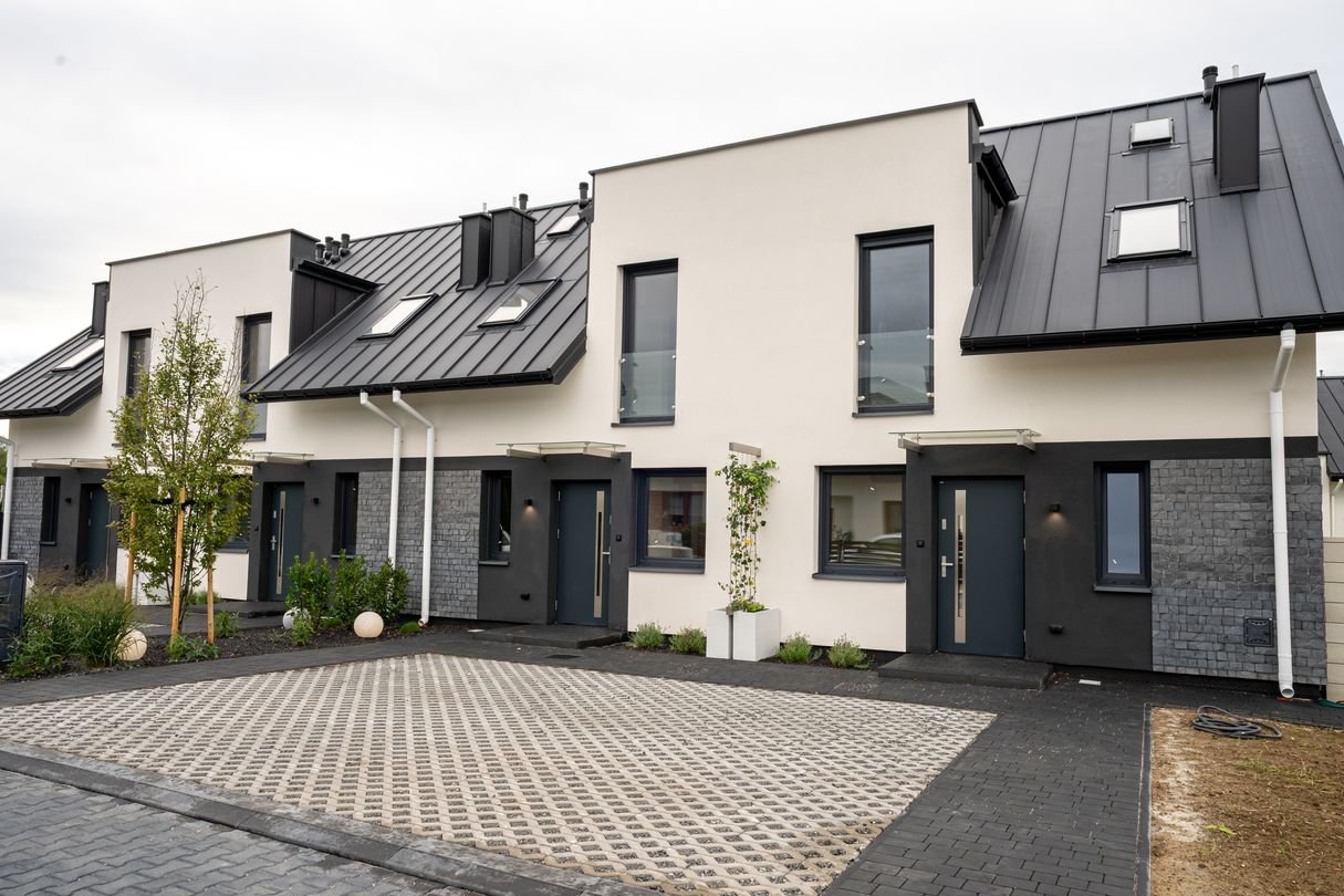 Piękny Dom z Ogrodem OSTATNI WOLNY! Miejsca parkingowe w cenie WIDOK