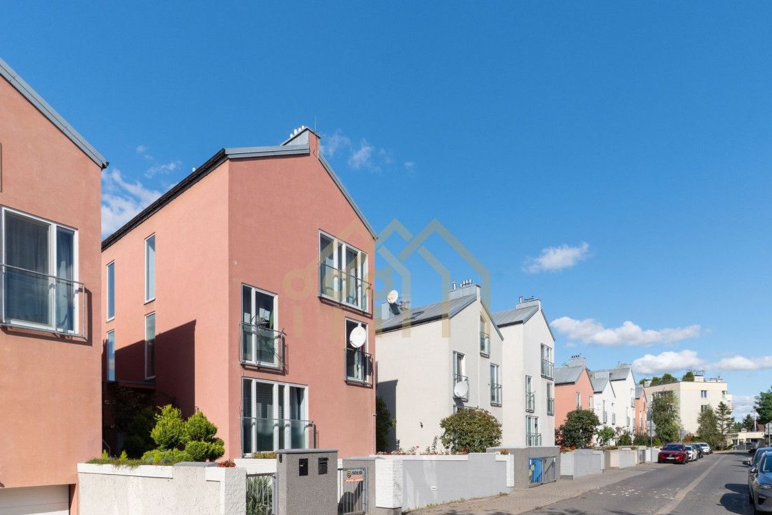 Bliźniak z ogrodem i garażem | Pruszków