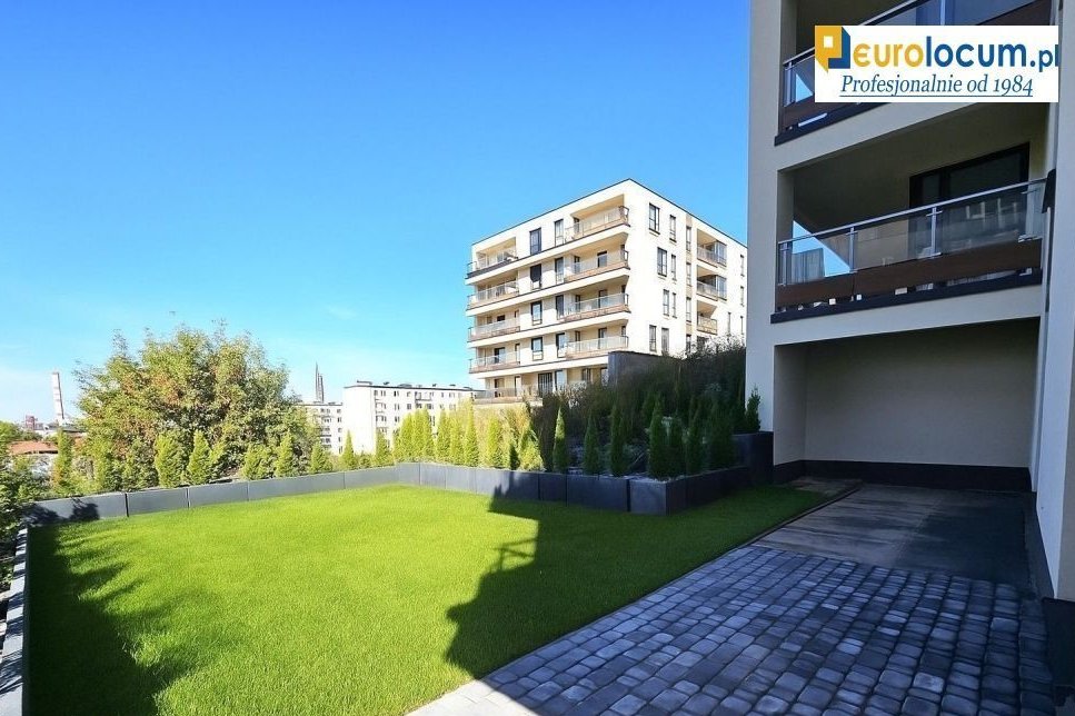 Mieszkanie z tarasem i ogródkiem