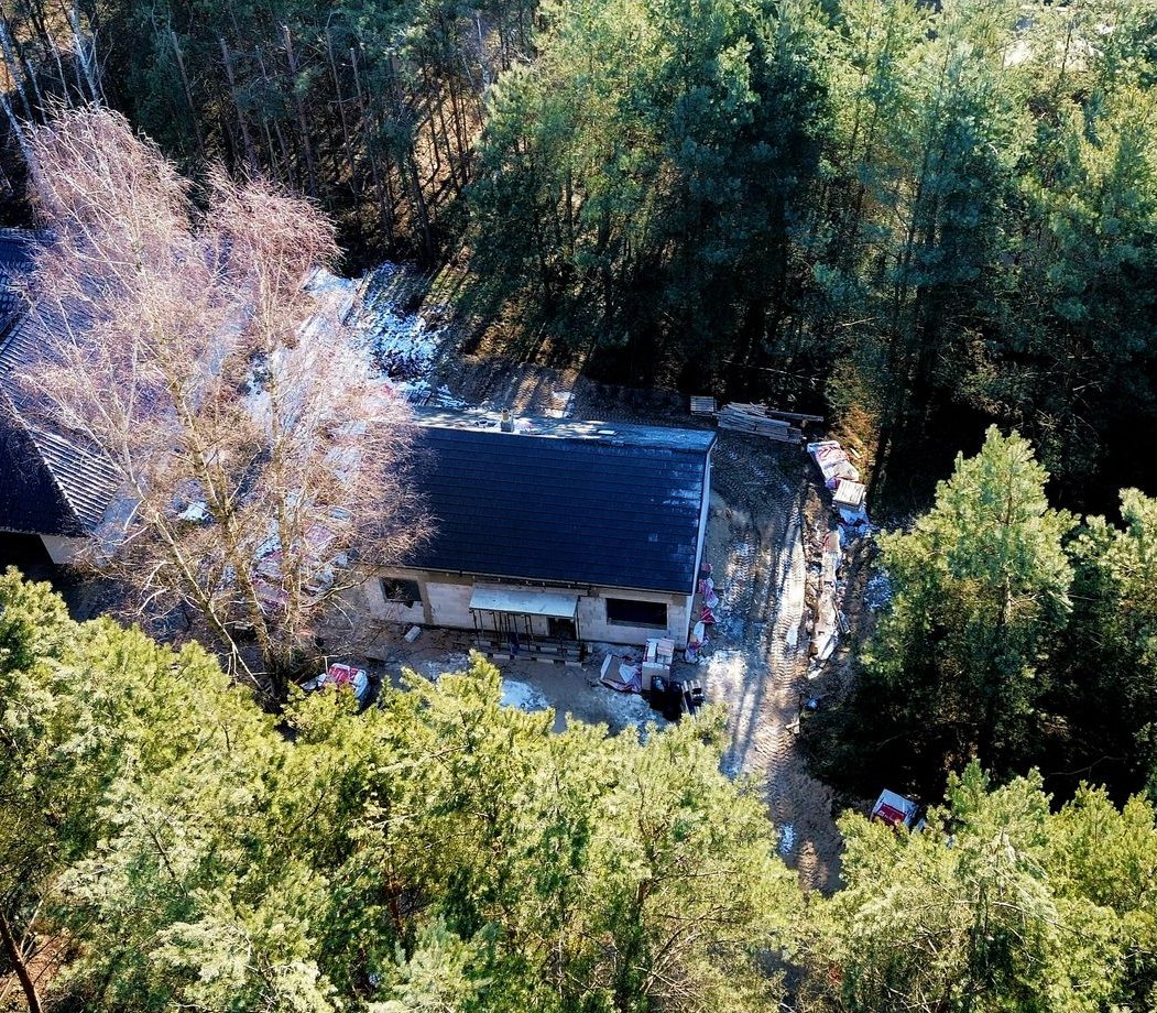 Dom wolnostojący w otoczeniu lasu – Wojnowice, gm. Miękinia