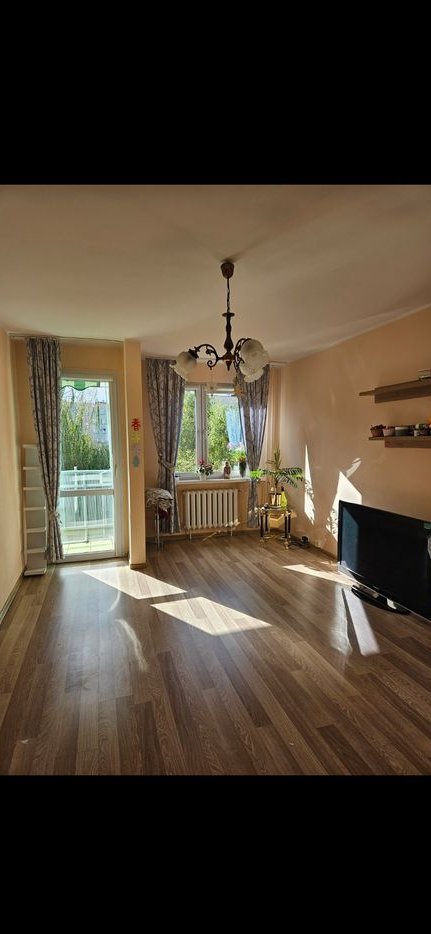 NOWA CENA!!!!!!Sprzedam słoneczne i funkcjonalne mieszkanie.