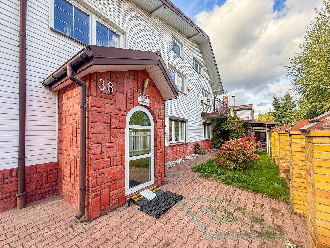 Potencjał inwestycyjny | min 2 mieszkania + osobny garaż + warsztat