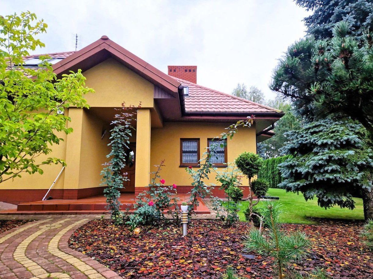 Przestronny Dom ok.215m2.B.Ładna Okolica