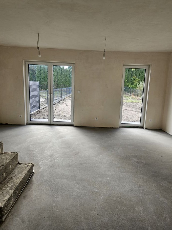 Dom w zabudowie bliźniaczej z dużą działką. Brak PCC