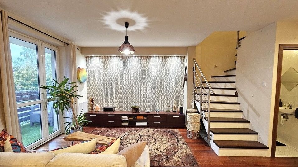 Chełmońskiego 79m 4 pok. dwa poziomy garaż