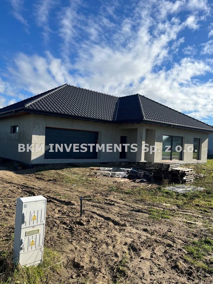 Nowoczesny dom parterowy pod Toruniem