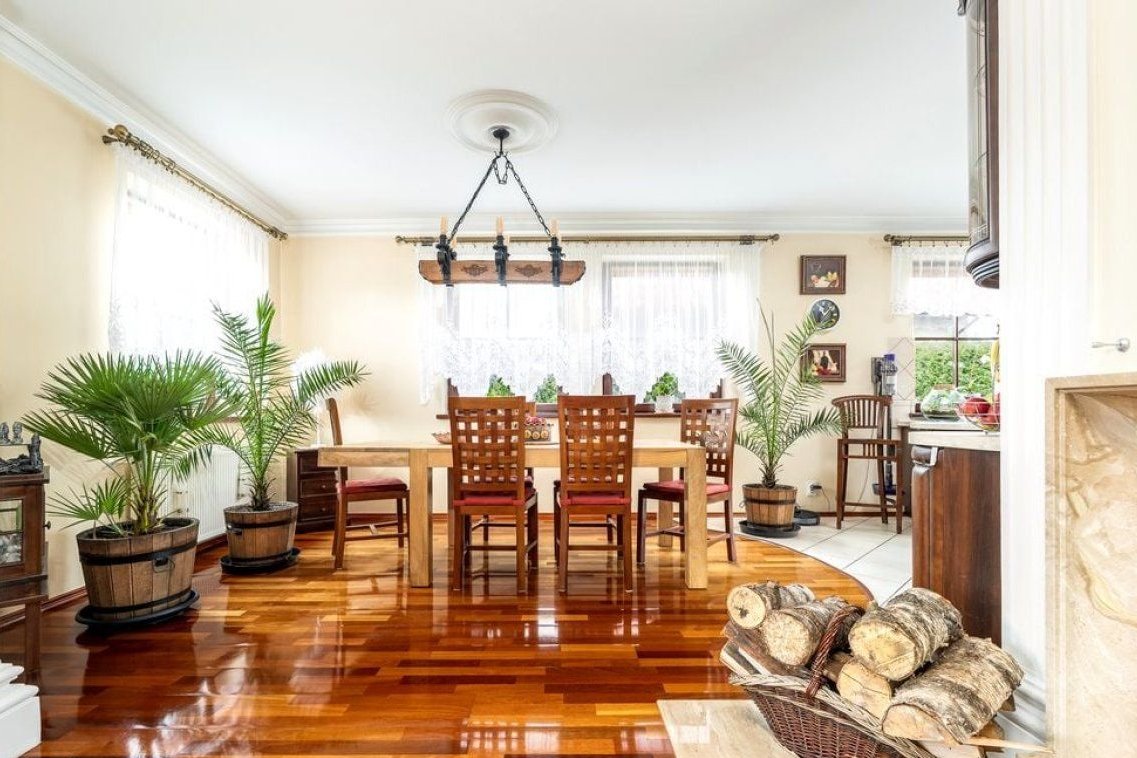 Świnoujście- dom z garażem i pięknym ogrodem