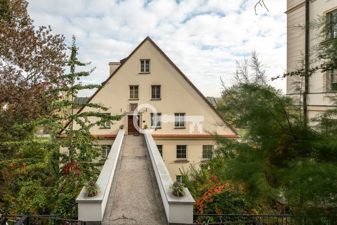 Widok na Wisłę | Garaż - Stare Miasto