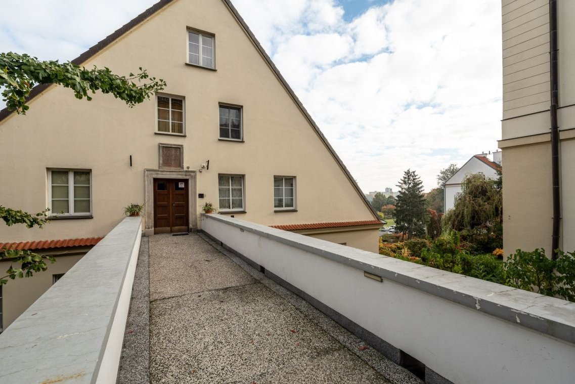 Widok na Wisłę | Garaż - Stare Miasto