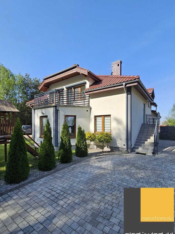 Dom przy Lesie ! Dwupokoleniowy z Warsztatem !