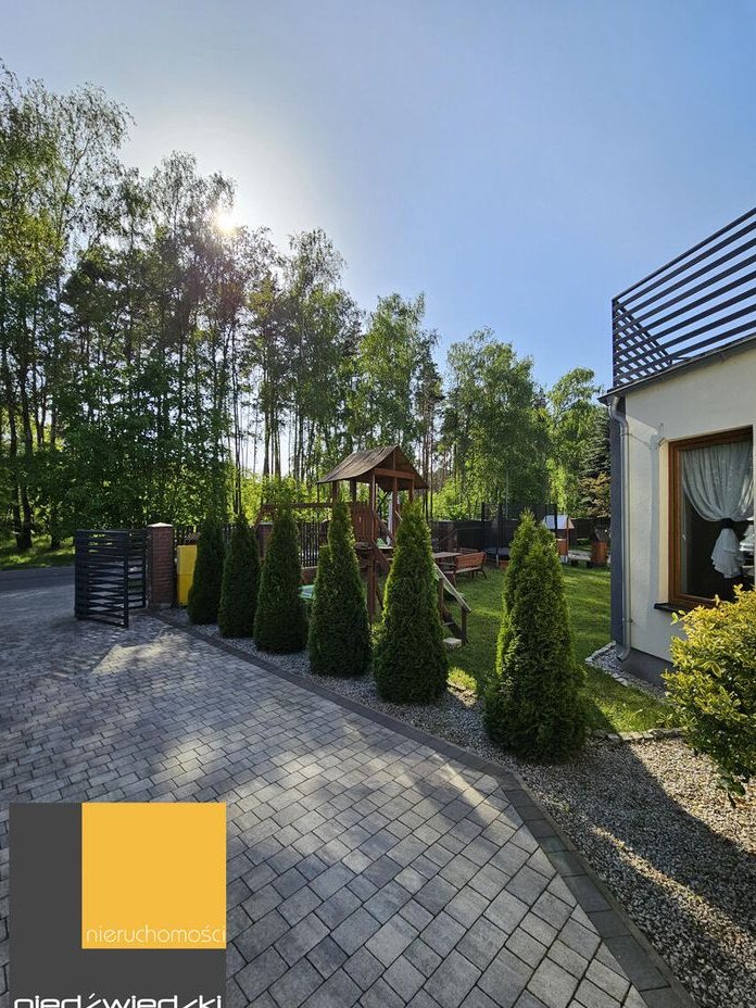 Dom przy Lesie ! Dwupokoleniowy z Warsztatem !