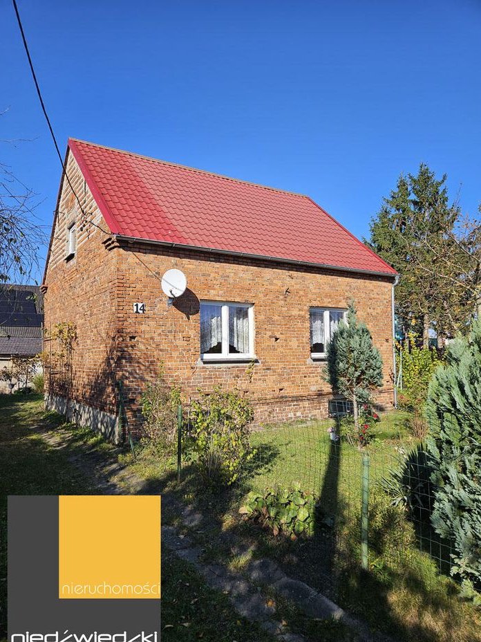 Mały dom do remontu z Cegły!