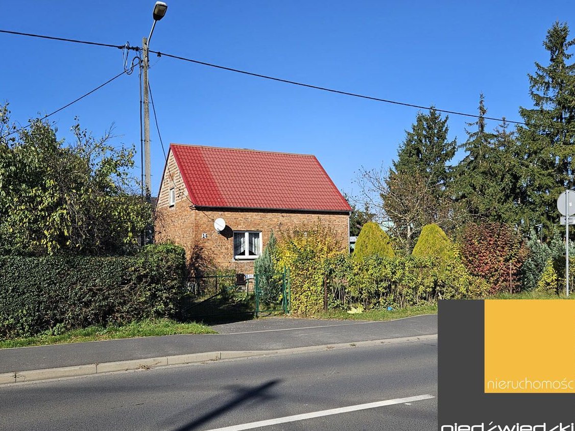 Mały dom do remontu z Cegły!