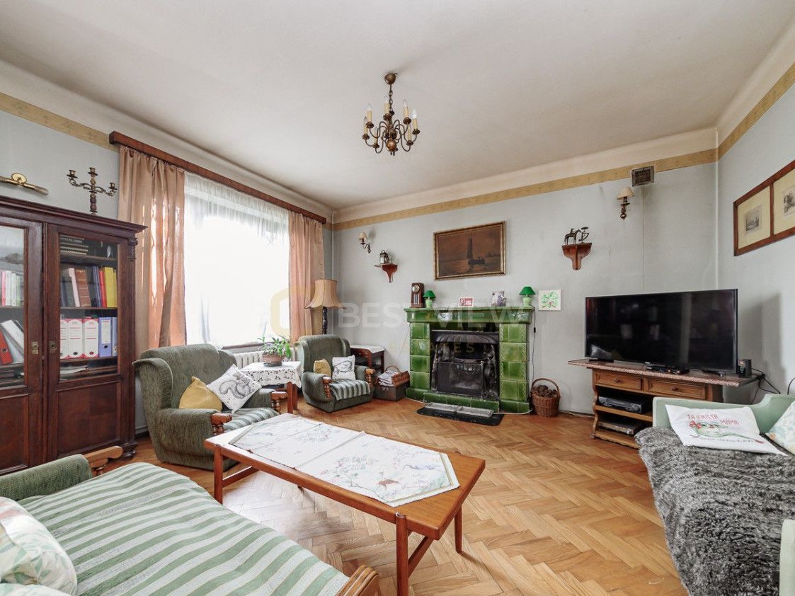 Dom wolnostojący | 500m2-10 pokoi | Włochy|