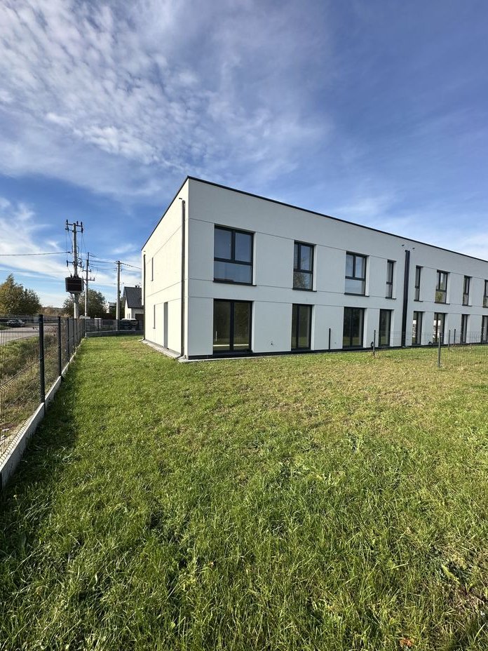 Nowoczesny segment 138 m2 z garażem