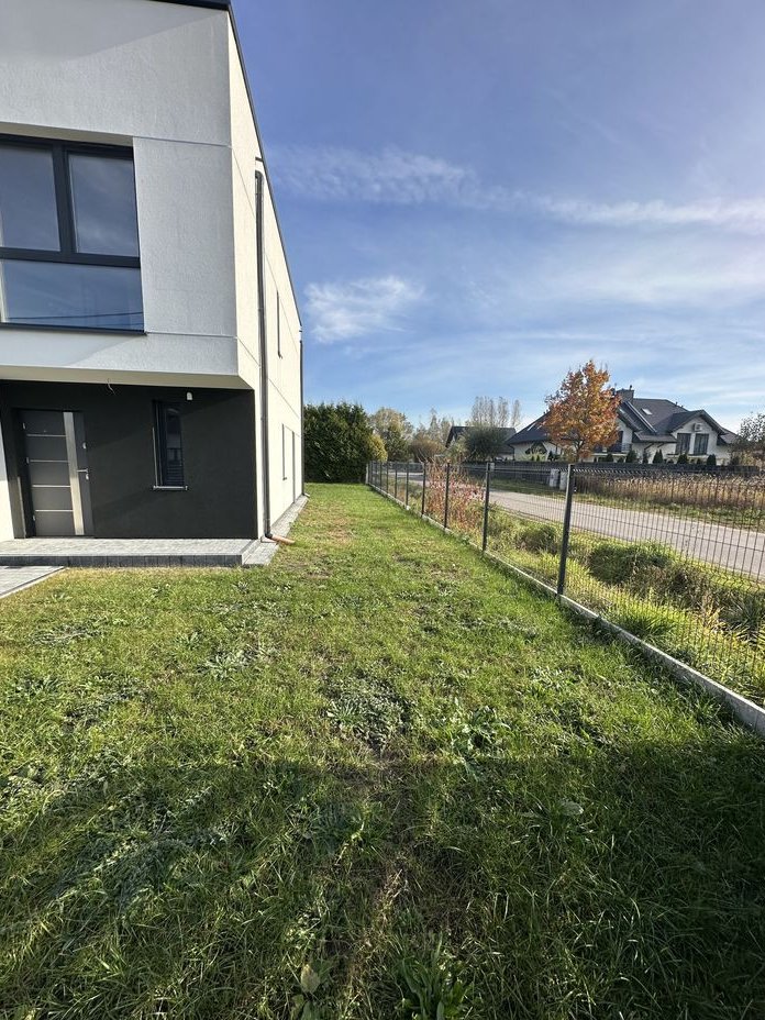 Nowoczesny segment 138 m2 z garażem