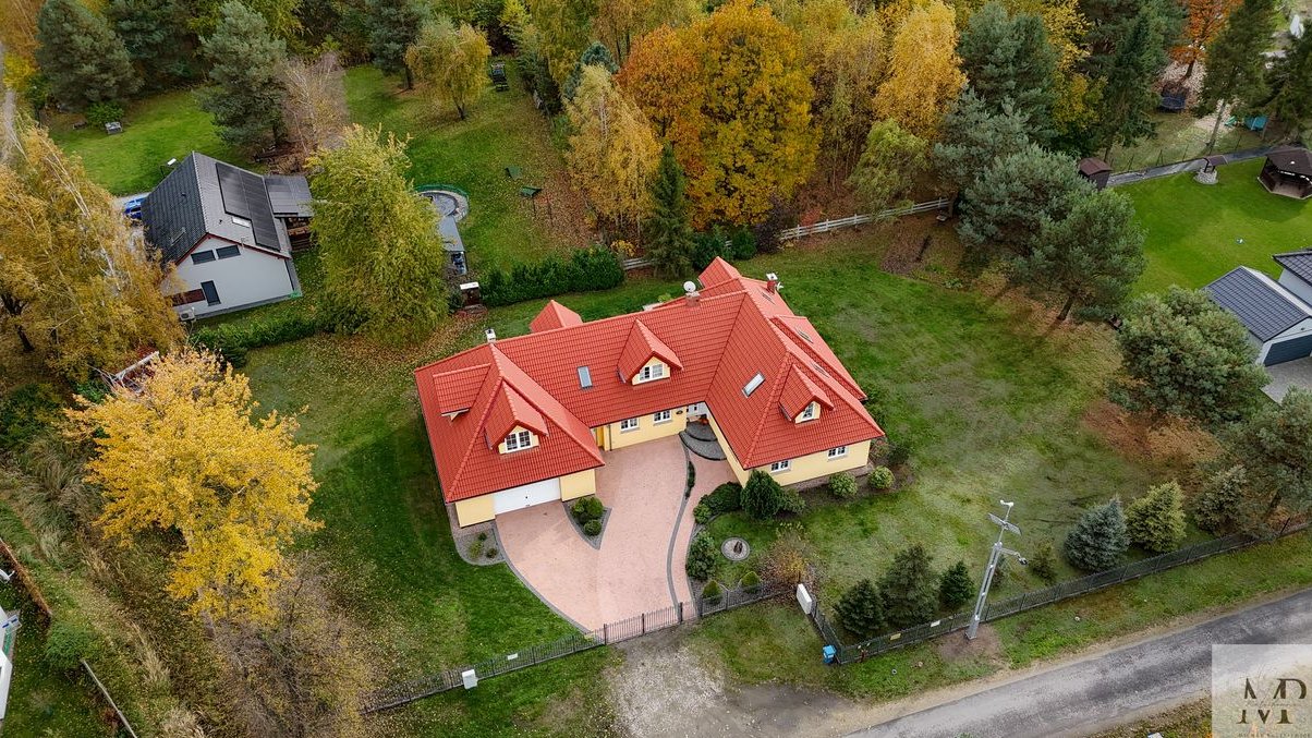 NOWA CENA | Wyjątkowy dom 347 m² z ogrodem 2243 m²
