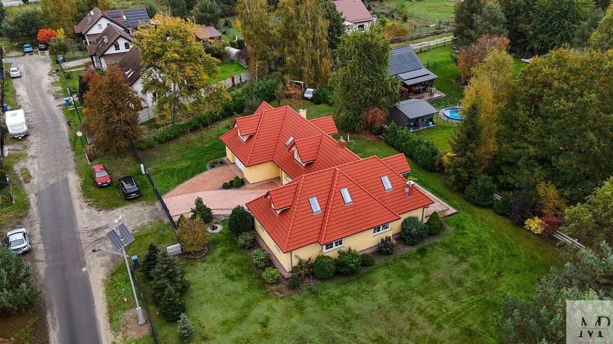 NOWA CENA | Wyjątkowy dom 347 m² z ogrodem 2243 m²