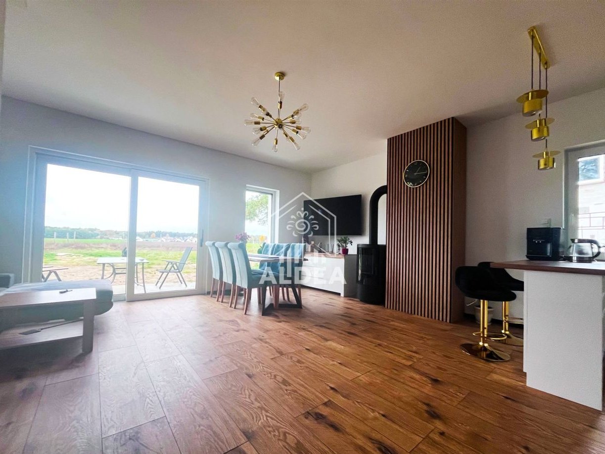 Nowoczesny dom wolnostojący w Nowym Dąbiu