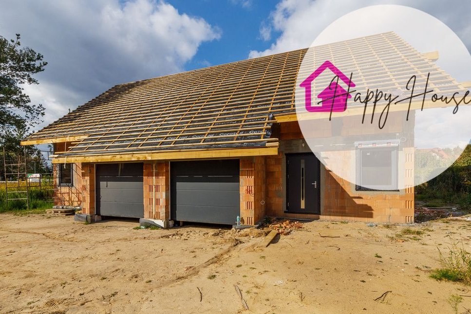 Bliźniak oddzielony garażami, rekuperacja