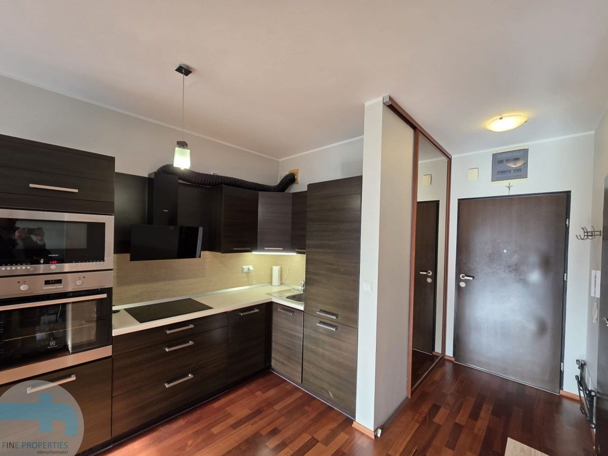 2 pokoje, garaż, loggia, komórka lokatorska, widok