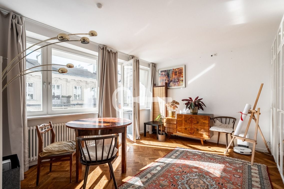 Słoneczne mieszkanie | Balkon | ul. Wilcza