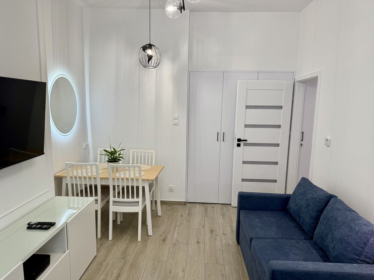 Mieszkanie 34 m2 w Śródmieściu Gdyni po kapitalnym remoncie