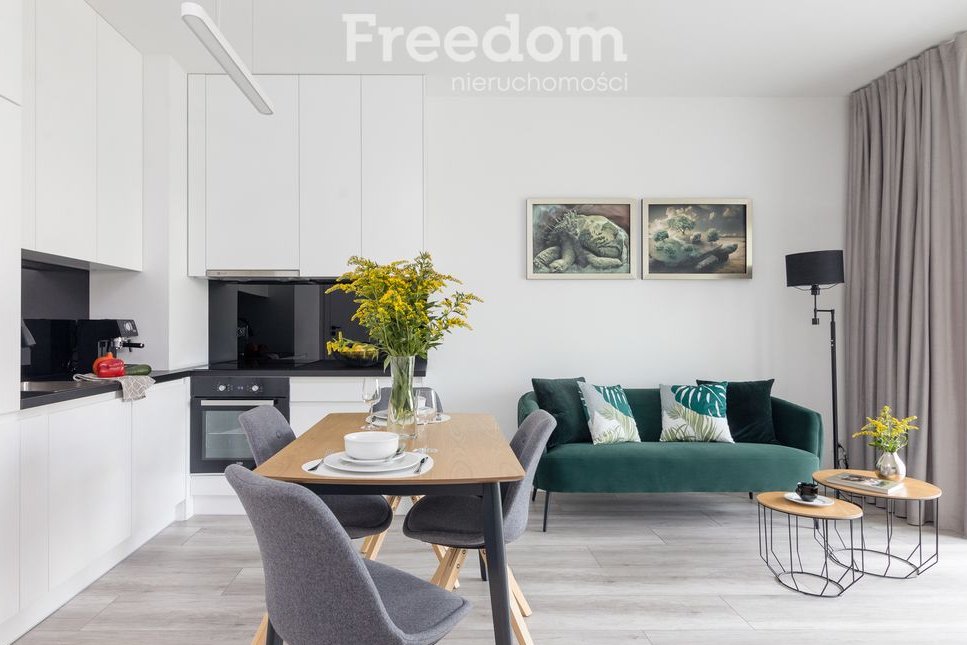 Przestronne 2 pokoje, loggia, system SMART