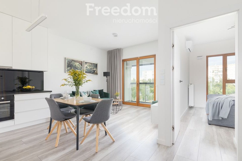 Przestronne 2 pokoje, loggia, system SMART