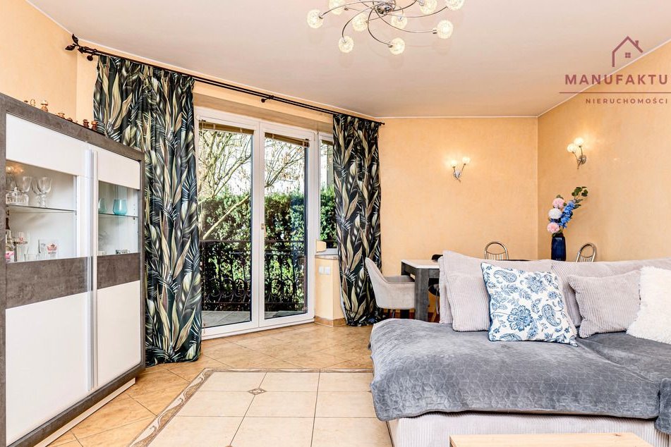 Przestronny dom w doskonałej lokalizacji!