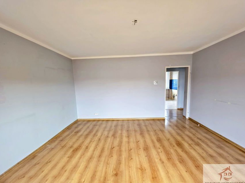 Mieszkanie 4-p. w bloku, Wierzchowo