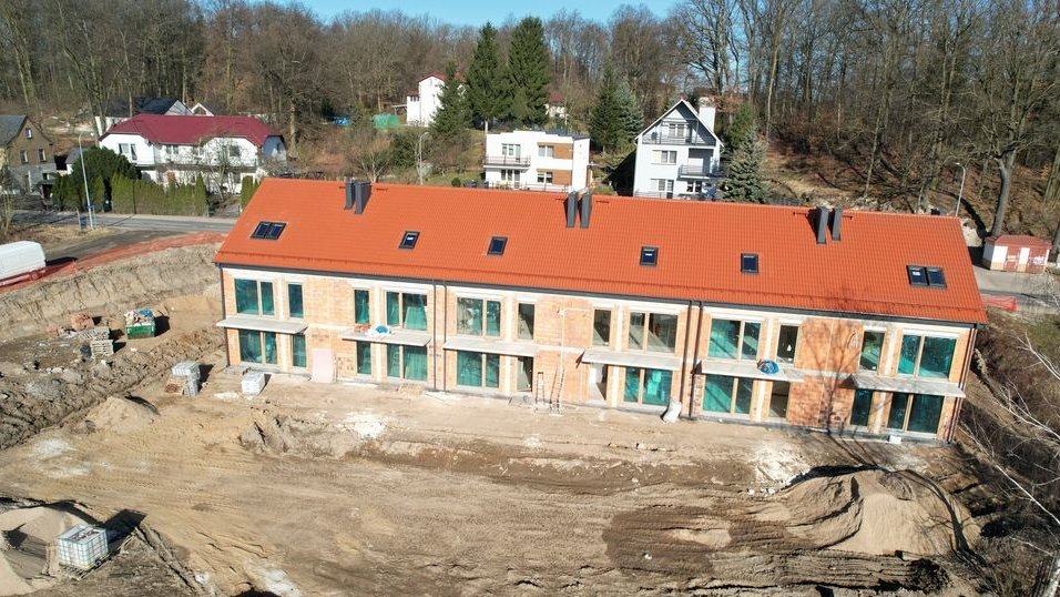 duży balkon od południa + poddasze 60 m2