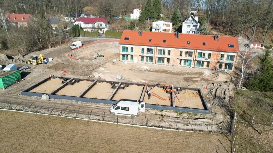 duży balkon od południa + poddasze 60 m2