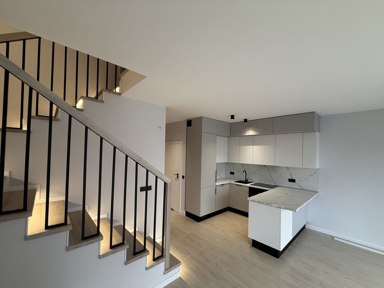 Gotowy do wprowadzenia! Bez PCC! Bezpośrednio! Bez prowizji!