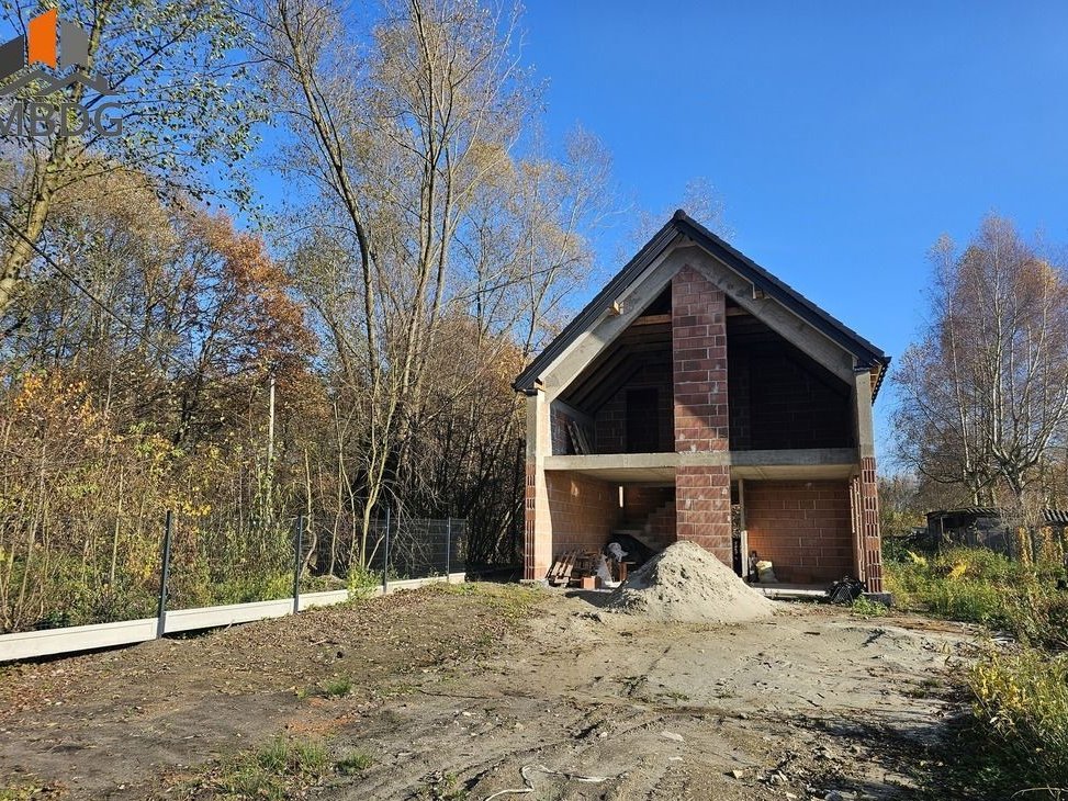 Nowoczesny dom, wokół cisza i zieleń pod Krakowem